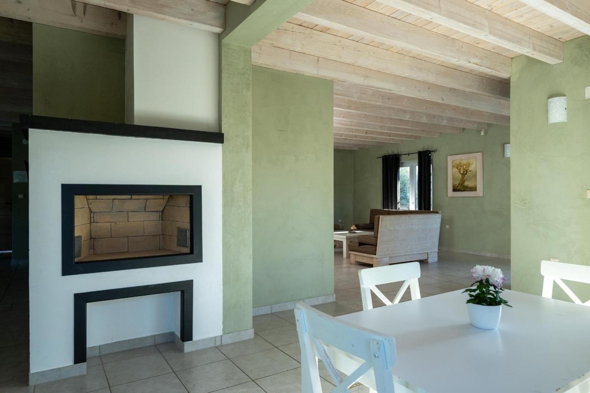 "Villa Bianca" Holiday Home Premantura Exteriör bild