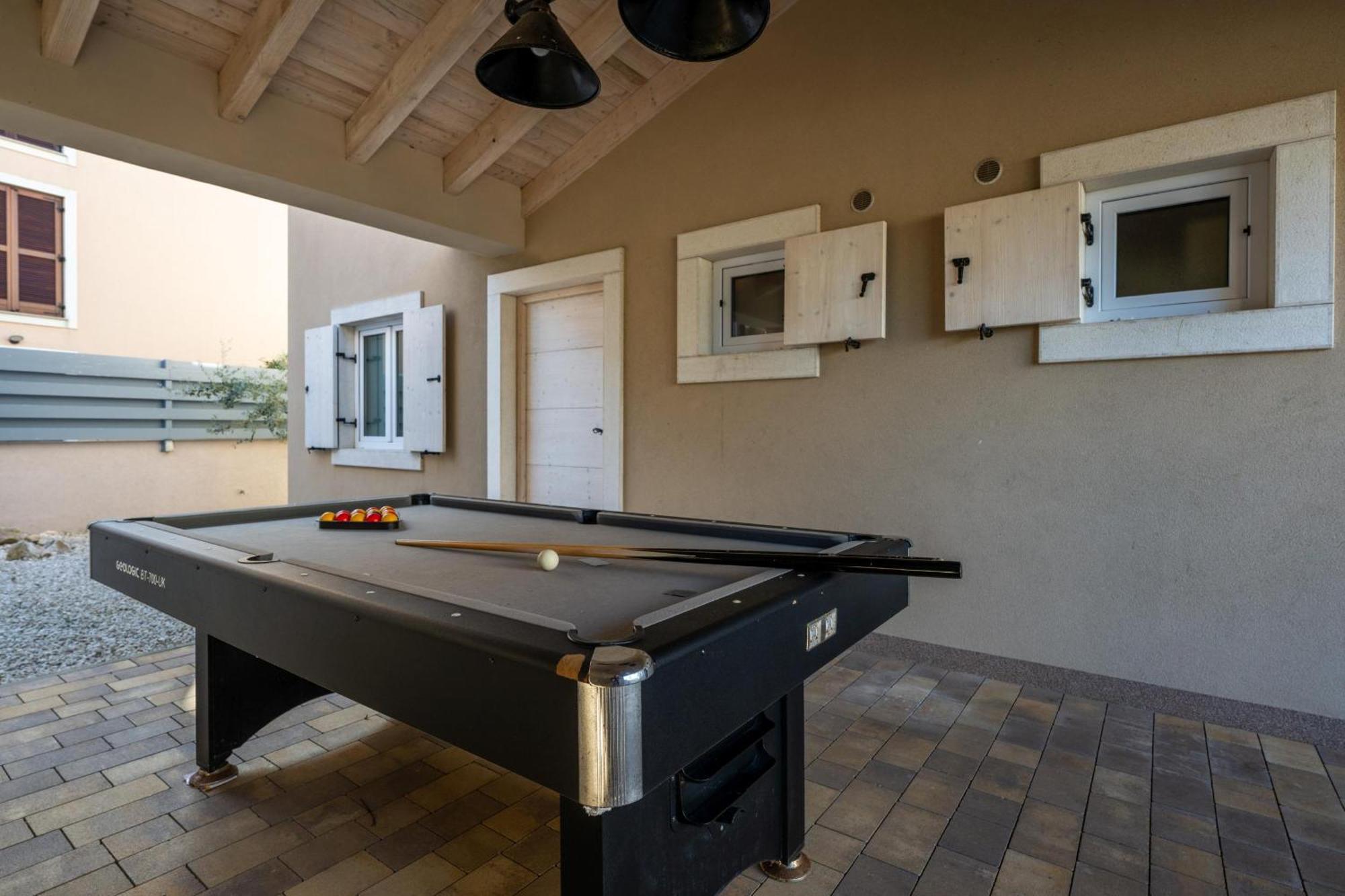 "Villa Bianca" Holiday Home Premantura Exteriör bild